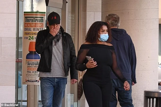 รีวิว Breach