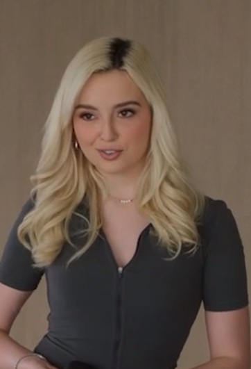 Blacked สาวผมทอวตัวเล็กไซส์มินิ Lexi Loreโดนพี่มืดสักลาย